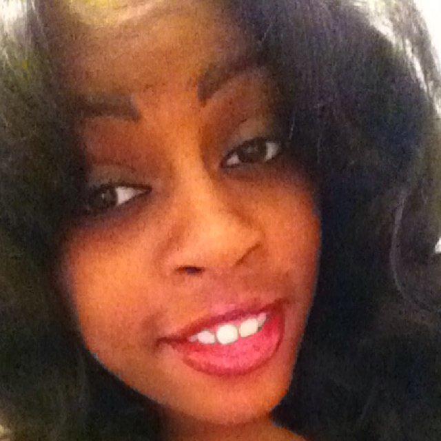★★♪♪ツ....Follow ME⇨⇨IG __sweetbee| 18|》Senior C/S Of ↑2013→→Single♡♡♡Only Me I'm Bebe