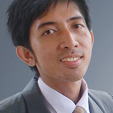 Jadilah sebab bagi kebahagiaan org lain, maka kebahagiaanmu akan di urus langsung oleh tuhan. InsyaAllah