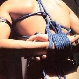 BDSM มัดดิ้นไปไหนไม่ได้ ทรมานควย ทรมานไข่ แนวเชลย เล่นได้หมด ไม่เรื่องมากใครก็ได้จะสาวจะแมนจะอ้วนขอให้ชอบเล่นจริง หรือมือใหม่อยากลองเล่นก็ได้ ไม่สดไม่ยา