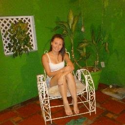 18. Auxiliar de Laboratorio♥.. Realmente centrada en lo que deseo, ajustándome a los cambios que da la vida en mi vida:$.. Alejada de esto, pero aquí voy♥