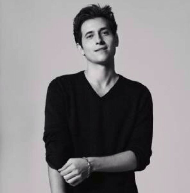 CincottiFrOFF's profile picture. Twitter for Peter Cincotti Official Website
Twitter du Site Officiel de Peter Cincotti
Twitter del Sito Ufficiale di Peter Cincotti