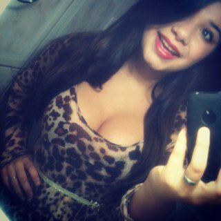 * . Não me descrevo. Não me limito. Me conheça pelo que sou, não pelo que os outros dizem ;]