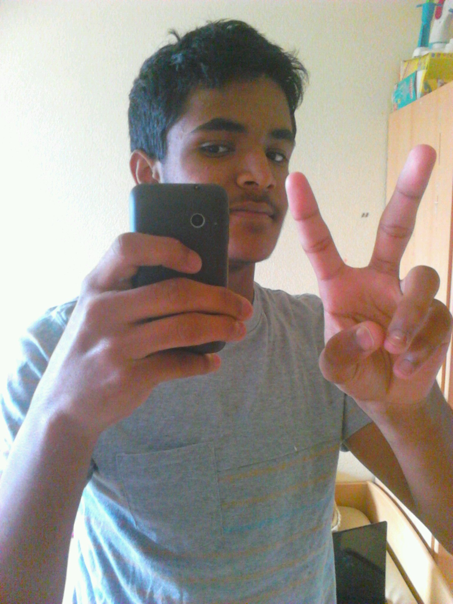 Peace my Name is Samer and i love Chickenwings
