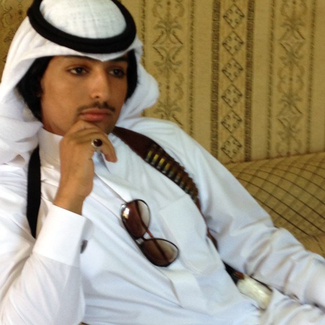لاضاق صدرك من صواديف الايام.                         دور على اللي اخر اسمه البريكي