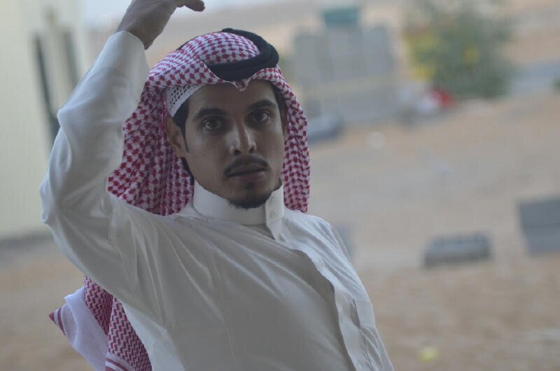 شاعر ؛  ومن فوق الورق حبري يسيل...كتووم محدن يعرف اللي جرالي    {{ من أهآلي قرية الرافعية }}