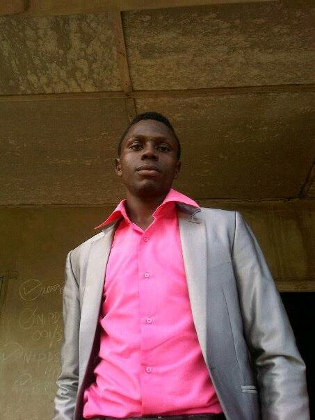 i am cool,easy going,humble,love meting people,educated,hate proud and low thinking people,fun to be with,likes entertainment,politics.