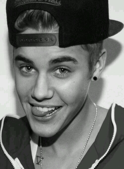 Justin!? what you have achieved in your life is great :) your music is just amazing♡ FOREVER A BELIEBER ♥