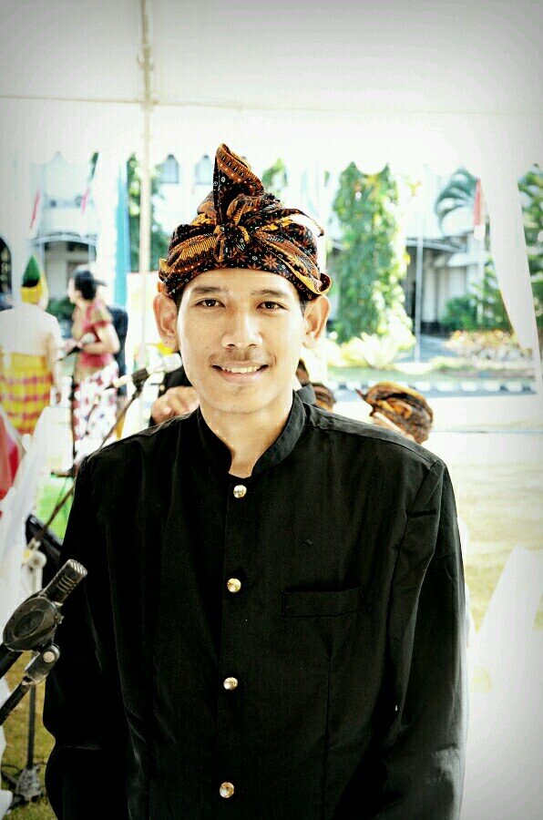 yandieee_'s profile picture. manusia bodoh