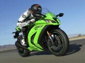 Twitter dedicado a todo tipo de motoristas y estilos. Al análisis de motos, novedades, detalles y más. Comenta, retwittea y da ideas. respondemos tus preguntas.