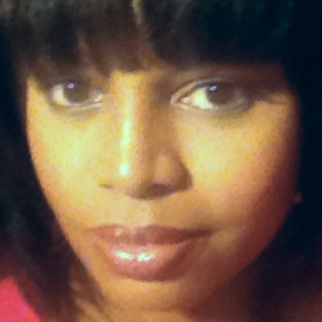 MUA, Freelancer for Laura Mercier, Christian (without HIM there is no ME). Owner of Katrina B Make-up Artistry. Redskin Fan, mother and wife. IG: @katbmua
