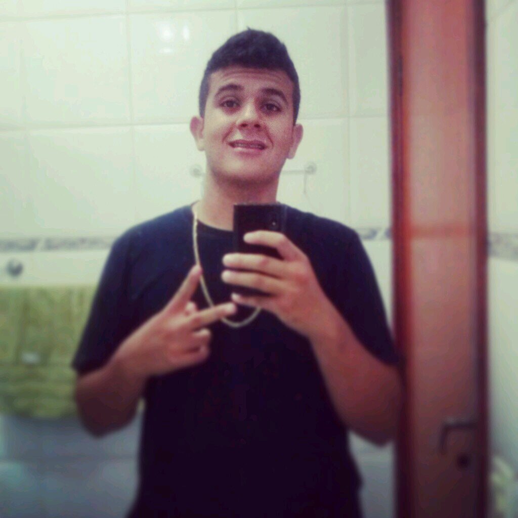 Meeeeeeu tato eu te amo demais conte sempre comigo meu amorsinho ♥ / ca maschieto! =*
