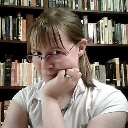 Canadian homemaker in small-town America. Reader of many books and note-taker extraordinaire. Also good at making pie.