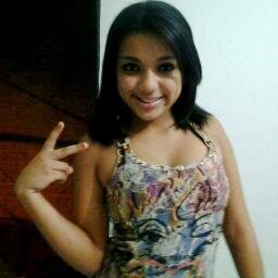 Aquelα que vc fαlα mαl, pαgα-pαu e fαz iguαl '
Nαo importα o quє єu diigα,
Vocє irα vαlorizαr pєlo quє vê,
julgαr pєlo quє ouvi
e opinαr pєlo quє conhєcєu (!)