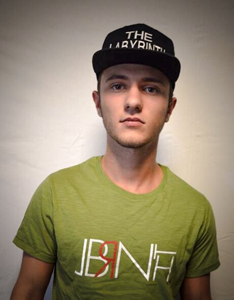 19 years old, Italian
Student Industrial Engineering 
Dancer/Choreographer/Freestyler particularly in Popping and Hiphop