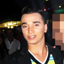 Amo-me a mim próprio demasiado para poder odiar seja o que for.