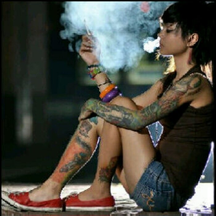 Follow @girlssperfect mention for follback ;) Thx :) jang cma ja Retweet :d :p