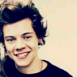 Hiiii... Harry Styles, singer 1/5 from One Direction