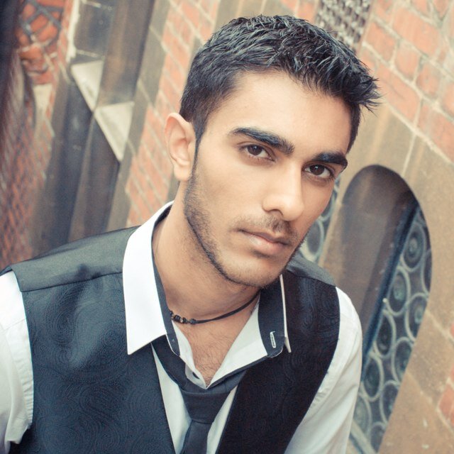 kishanonline's profile picture. Hindi Vocalist / Composer    For Bookings & Enquiries please contact - info.kishanamin@gmail.com