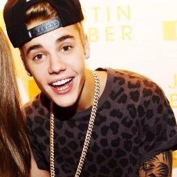 18 DIAS PORRA! Justin em: TO CHEGANDO MINHAS BRASILEIRAS