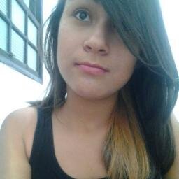 chata , idiota , irritante prazer eu ! :)