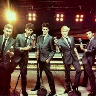 5 Voces de Anti - Héroes . Gracias a ellos soy lo que soy. 20/7/2013.~ Instagram: kristii168