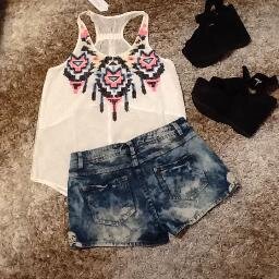 laslinas's profile picture. Las Linas es una nueva Marca de ropa Femenina.
Podes solicitar tus pedidos desde aquí. 
Visitanos en facebook/ Las-Linas