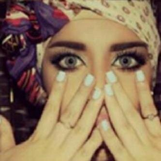 لست كاتبة و لا قارئة ! و لا عندي سالفة ☺ بس تاابعوني ☺ أعجبكم ترى ☺♥ و سولي ريتويت♥. الخاص مهمل ☺