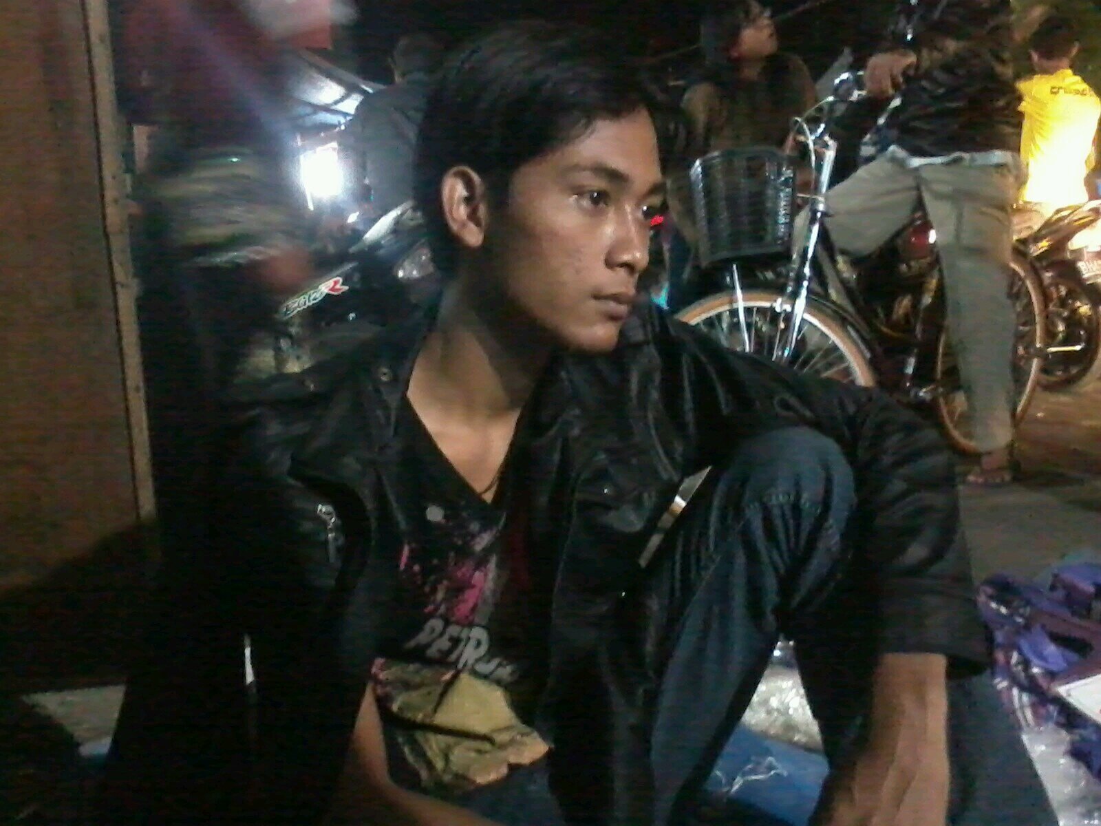 Aku mau baik-baik sajaBicara apa adanyaAku tak mau mengingkari hati nurani