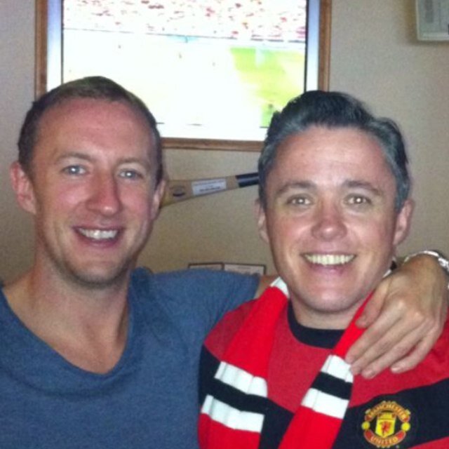 Clearly I dont have a breeze how twitter works, I use it to abuse the famous and high socitey! Nobody writes back! MUFC