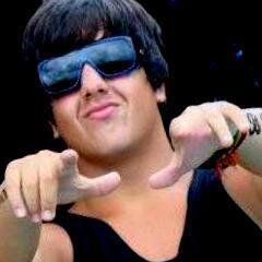 Saaalve, Twitter novo. Segue ? haha. 
Facebook. https://t.co/YQR55xFjOz
Segue la o/  #noisquetasz