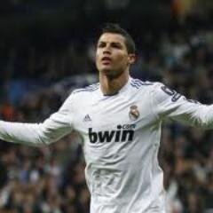 Cuenta dedicada al Real Madrid tanto de futbol como de baloncesto.Lo más importante la cantera. SIGUENOS!!!