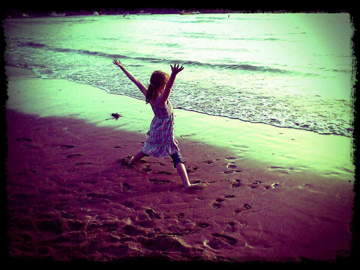 Mum to two. Huge fan of Disney. Love reading, watching films, spending time at the beach. Currently obsessed with The Walking Dead...and Norman Reedus!!