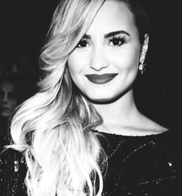 ddlovaticxx's profile picture. #Lovatic & #Directioner Xx
Saw the boys 7/5/13