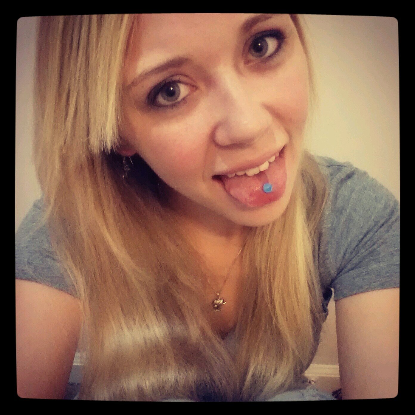 I'm a blonde country sweetheart. I drive a truck and play in the mud. don't like it? kiss my country ass :)