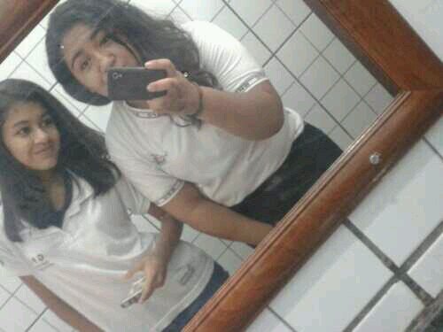 Directioner , Fofa , Doida , Divertida , Maluca , Retardada , Melhor amiga da Pupunha , Sincera , Já falei doida ? , Parça do Biel !