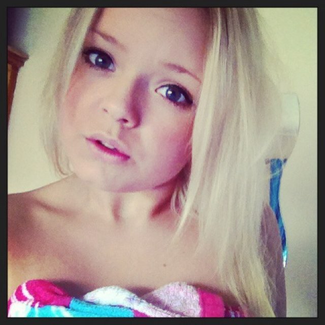 chloetayharris's profile picture. 