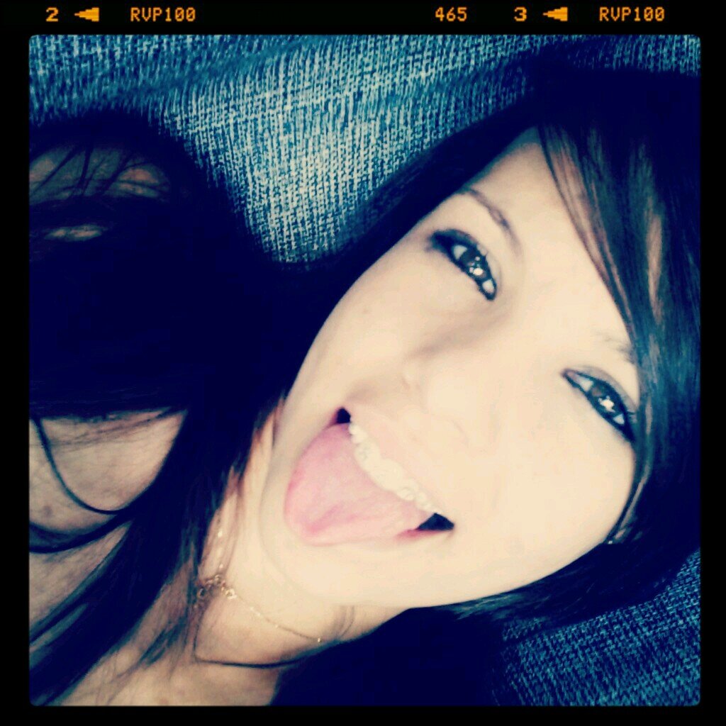 Quer minha boca na sua boca te mordendo
♪
