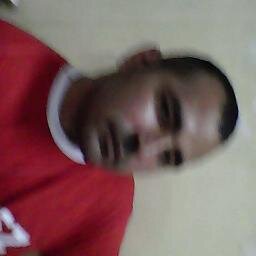 Socialista... Chavista100%...Maracucho de pura sepa, amigo leal