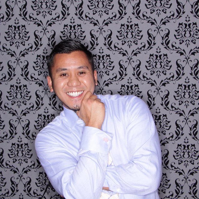 Go-Giver Jetsetter Entrepreneurial minded Young Professional on a journey to success and living the good life. An aspiring Business Mogul and Philanthropist.