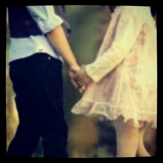 صديقاتي من غيرر استثناء ♡
♡ ♡ ♡ ♡
كل عام وانتم قطعه من السماء لايشبهها احد *كل عام وانت روحآ
تشعرني بسعاده* كل عام وانتم وتينآ لقلبي كل عام وانتم معي*