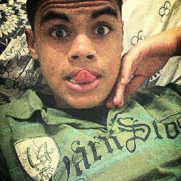 A viidaa quee euu, 
Reealmeentee quueeriiaa viiveer, Sóó Exxistee noos meuuss Soonhooss.. :) , ' http://t.co/niO02B8OXu…