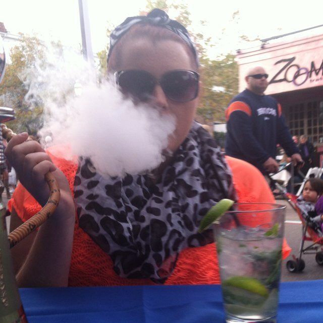 Love life, easy going, stoner, bitch, awesome. Follow me.