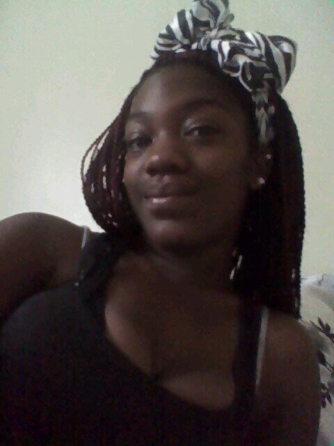 #TeamMommy, #TeamSingle, #TeamAndroid, #TeamAries, #TeamRavens, #TeamBrownskin,#TeamPurple, #TeamNc, #TeamVa. 22yrs old, beautiful Smart, Successful.