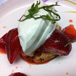 BizzyappleEats's profile picture. Bizzy Apple Catering is a private, family-owned business with years of experience in catering.