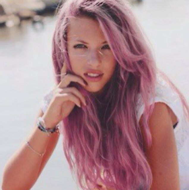 Life's filled with lies, heartbreaks, and most importantly, Candy. So why the hell not enjoy it? •obsessed with good eats•Fashion editor•Bisexual•RP•Mindreader•