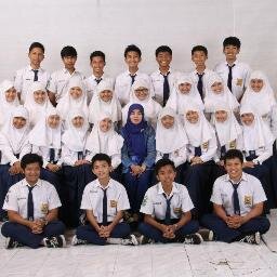 ExitA1's profile picture. Itulah kami, kamera adalah hidangan, bergaya adalah santapan dan kekacauan adalah penutup .