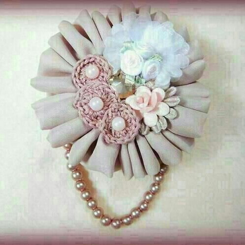 handmade brooch,, we are trusted onlineshop.. cp : @KartikaDriyanti | ☎ 085691027946 (SMS and Whatsapp) | PIN 74D6AE31 | IG : mayo_brooch | LINE: mayo_brooch