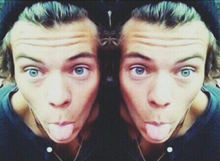 AYE I GAVE U A FREE FOLLOW SO FOLLOW @hipstirxzayn THATD BE LOVELY THX