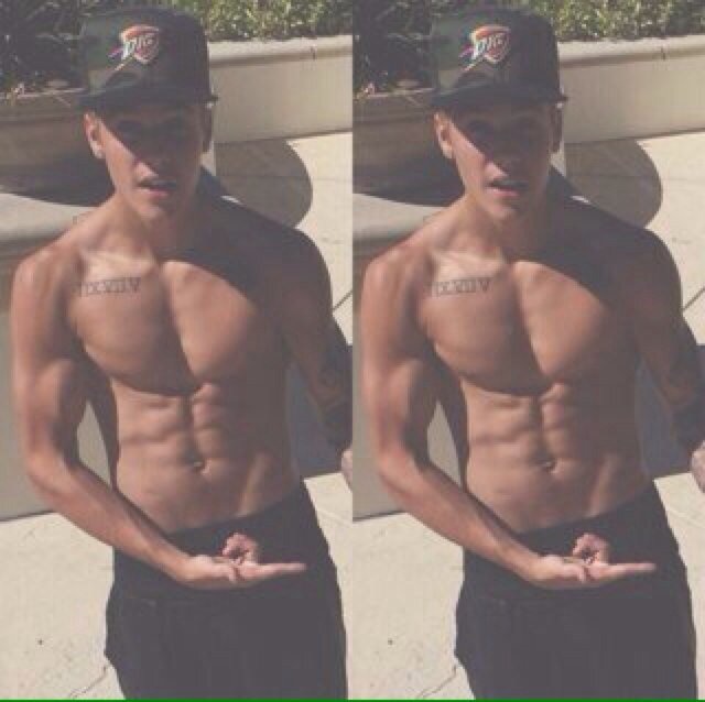Hey i just gave you a free follow so go and follow my fave @rauhlsacid xx ily