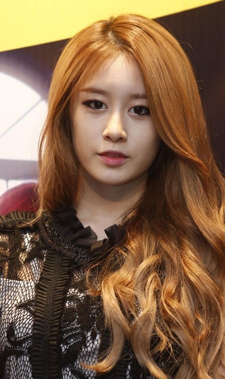 RT ฟอลฟรี เป็นโซวอนเลือดผสมควีนส์ snsd:yoonsic TaeNy T-ara:eunyeon เมนปี๋ฮัม รักโซวอนกับควีนส์สุดๆ